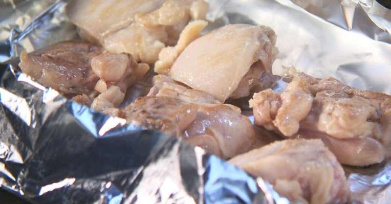 Вьетнамский салат с курицей и арахисом